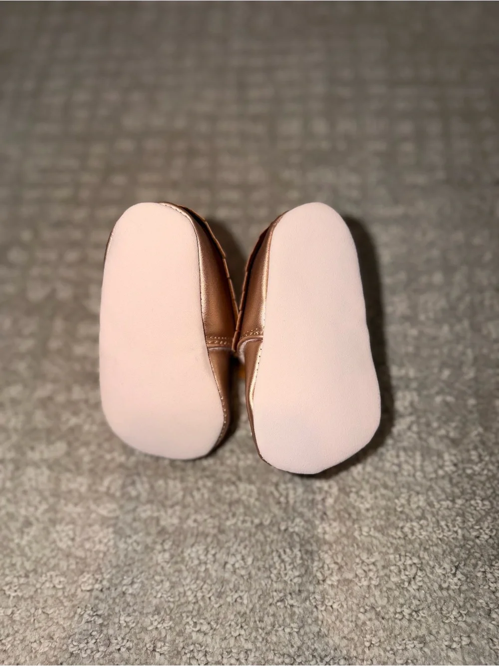 New Rose Gold Baby Fringe Moccasins Size 0-3M
